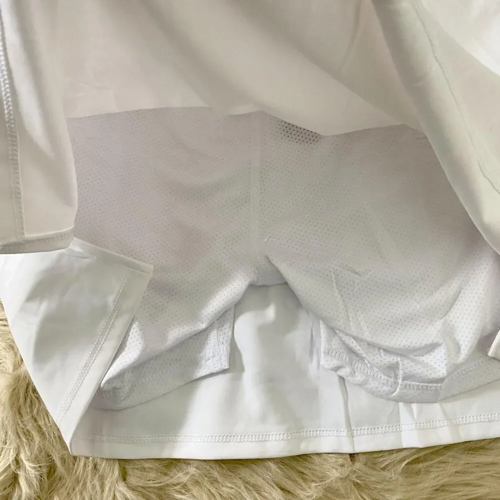 Santiny nwt white